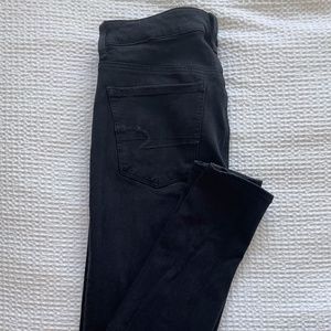 AE Black High-Waisted Jegging
